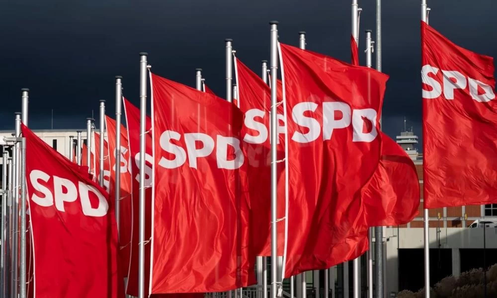 Γερμανία: Το SPD εξακολουθεί να προηγείται στις δημοσκοπήσεις